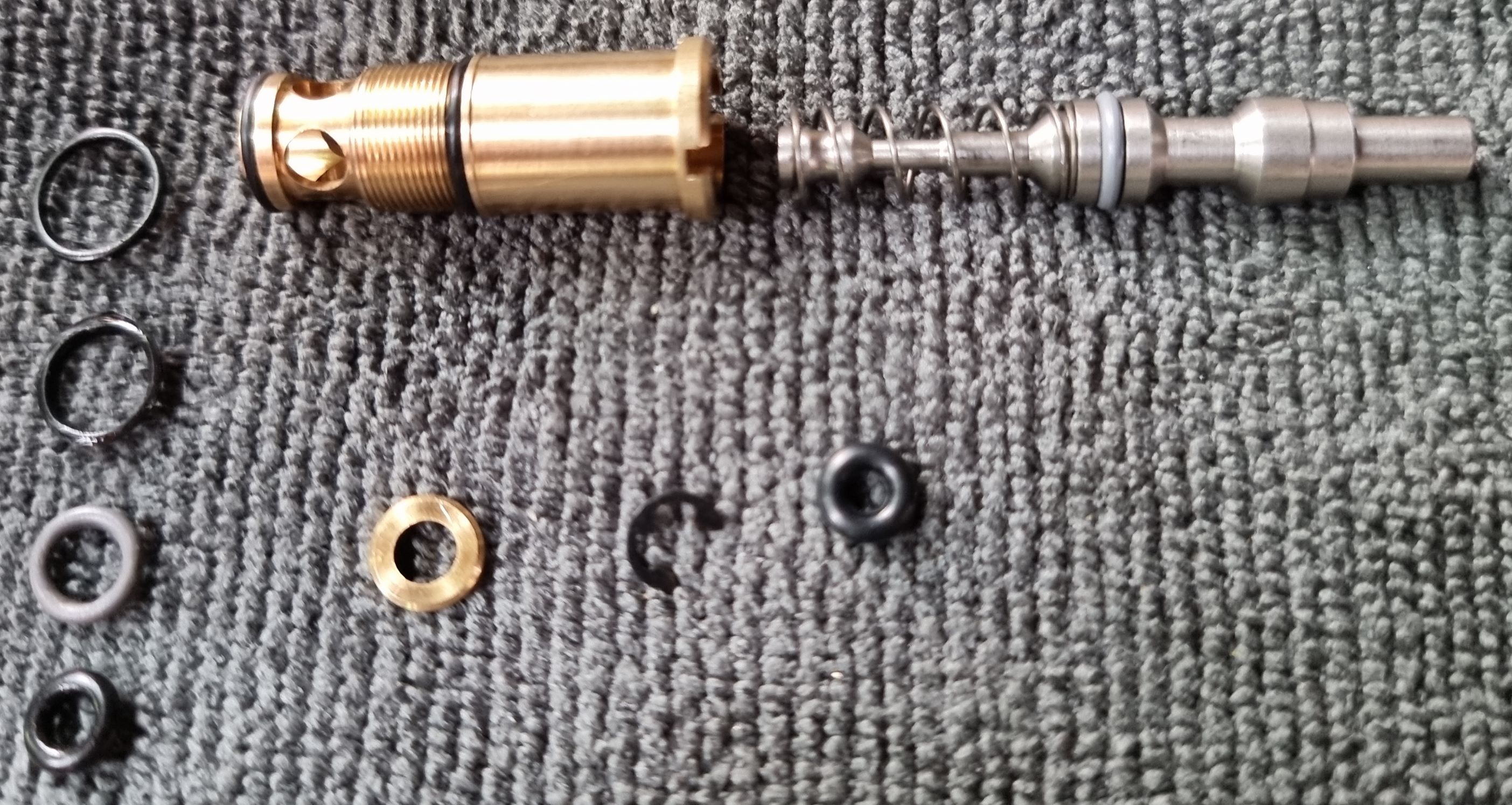 GHK Replacing The Valve Output O-Rings Guide: Replace the O-Rings on the brass shell